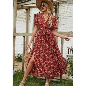 NWOT Floral print maxi dress - small